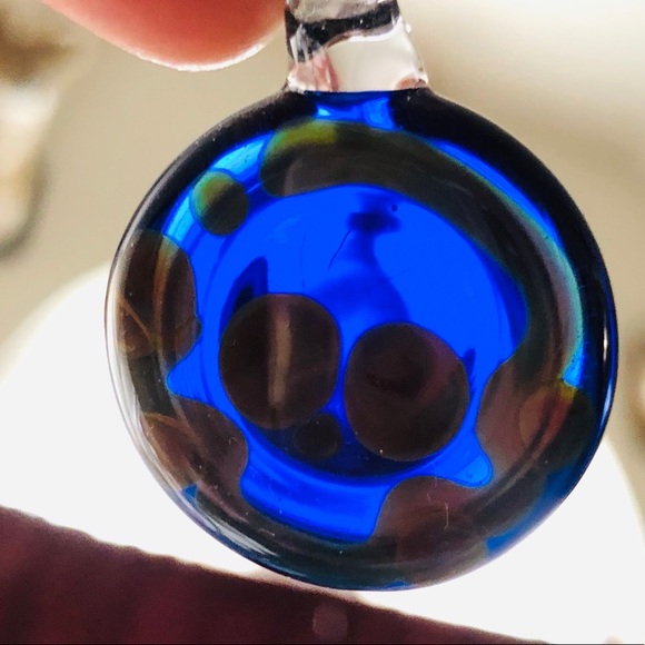 Handmade Glass Skull Pendant - Picture 2 of 6